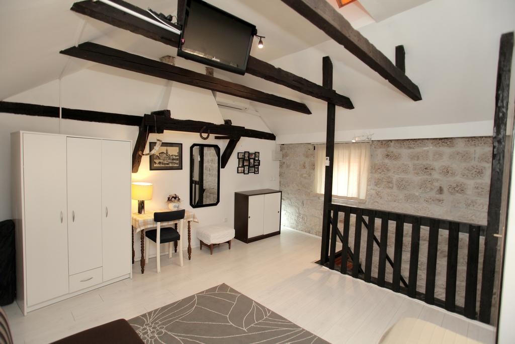 Apartment Tragurium Trogir Exterior photo